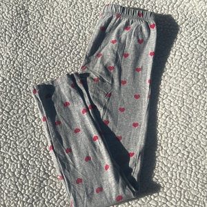 NWOT Gap Kids light gray leggings with pink hearts. Size L (10)
